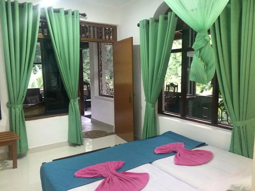 Privatunterkunft Green Woods Guest Kandy